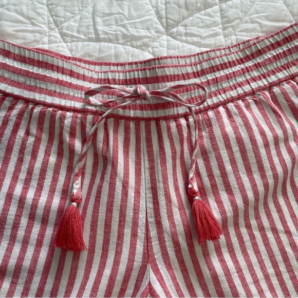 Vineyard Vines women’s shorts in size small pre-owned great shape - Picture 2 of 5